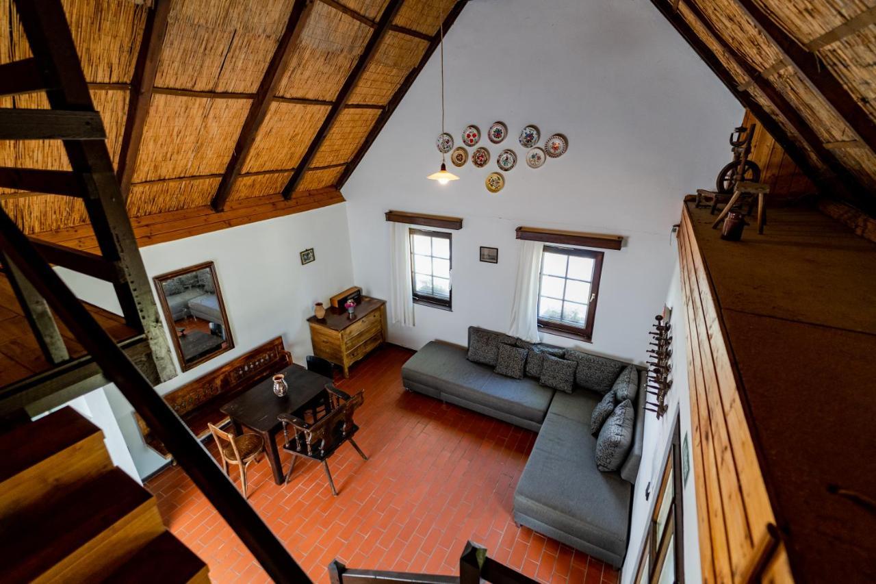 Bohem Birtok Es Csarda Hotel Zamárdi Buitenkant foto